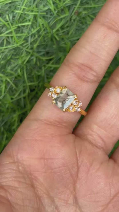 Moss Agate Floral Vintage Ring